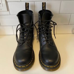 Dr. Martens Size 7